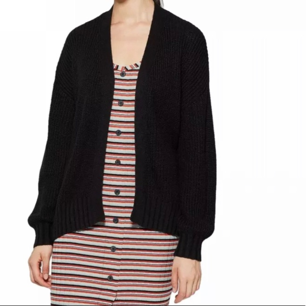 NWT Women’s open front cardigan w/ pockets!!